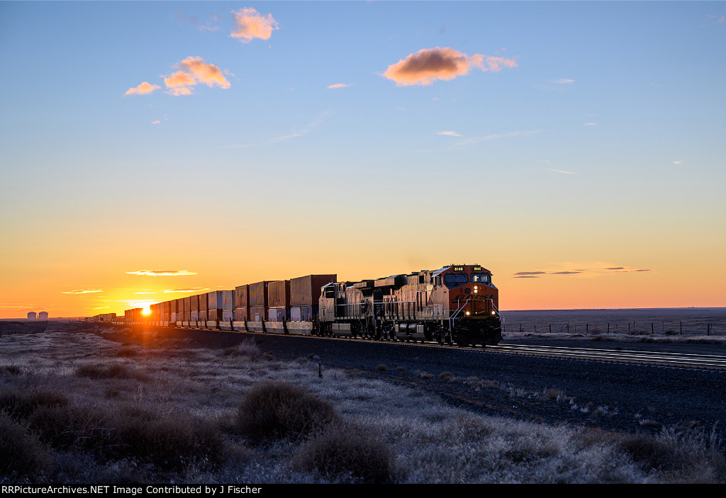 BNSF 8140